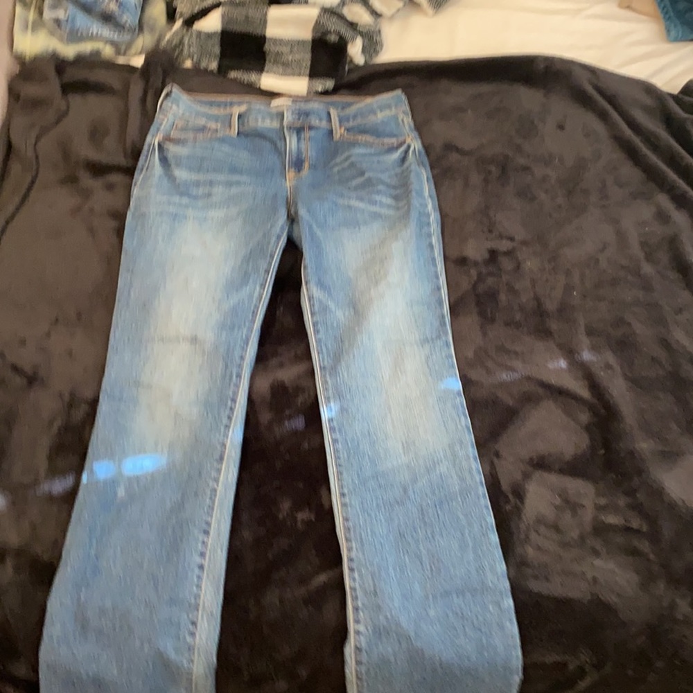 Boot cut jeans